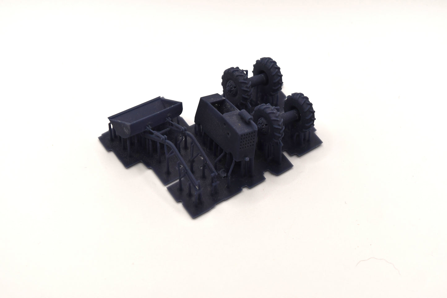 N Scale Loader 1950s era Hough payloader kit