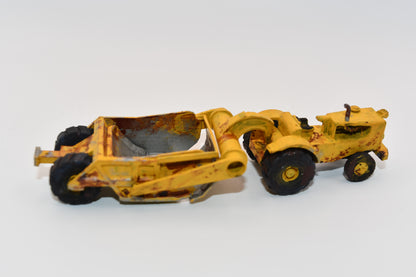 N Scale Belly pan Cat DW20 open cab and posable Pan