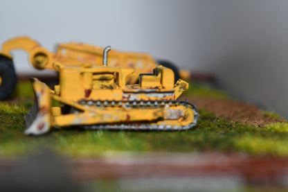 N Scale Dozer D9D open cab and posable blade kit