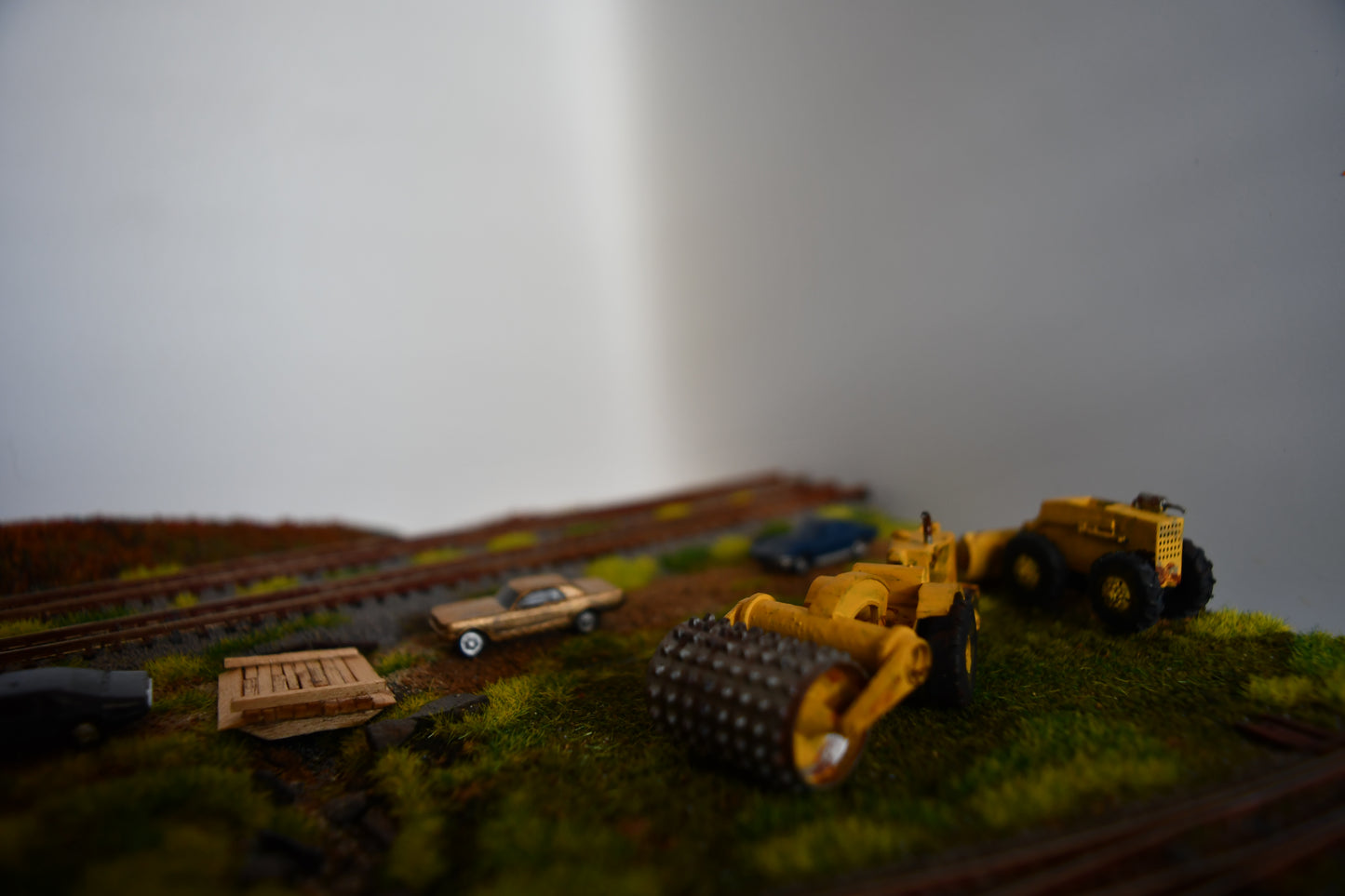N Scale Compactor Cat DW20 open cab