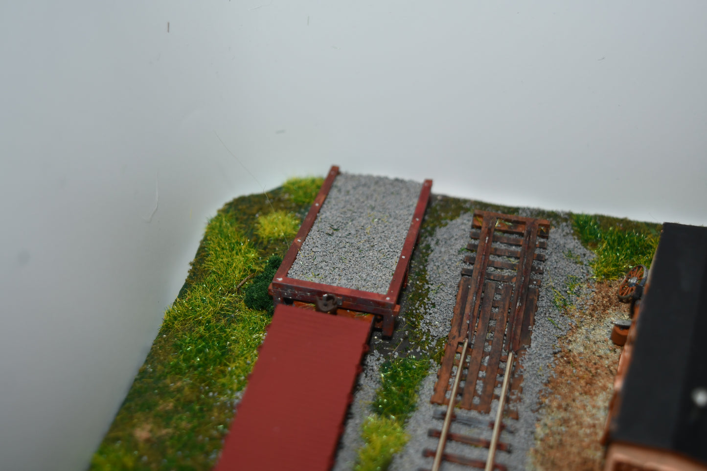 N scale earthen track bumper kit