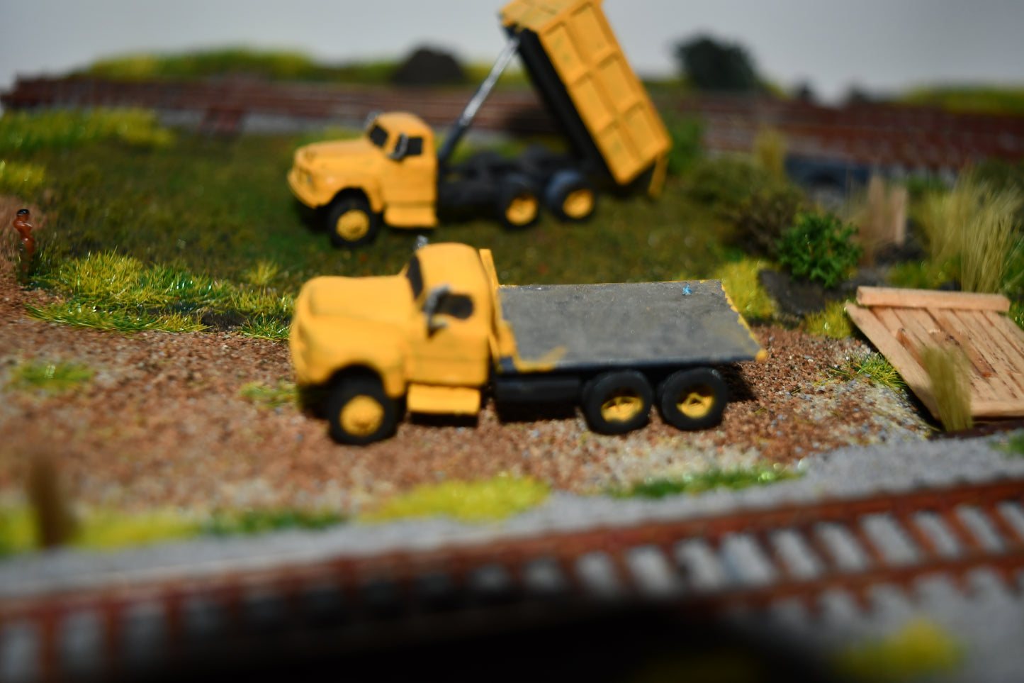 1948-1951 Ford F6 flat and dump trucks kit