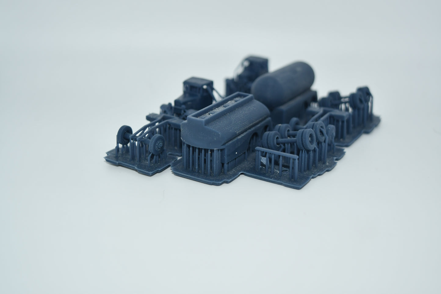 N scale 32 Ford fuel oil and propane trucks kit