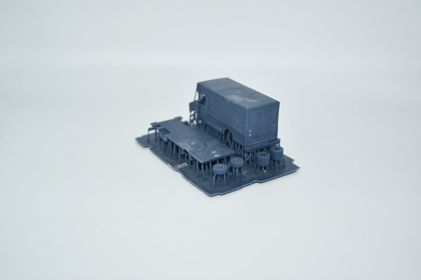 Modern parcel delivery van kit