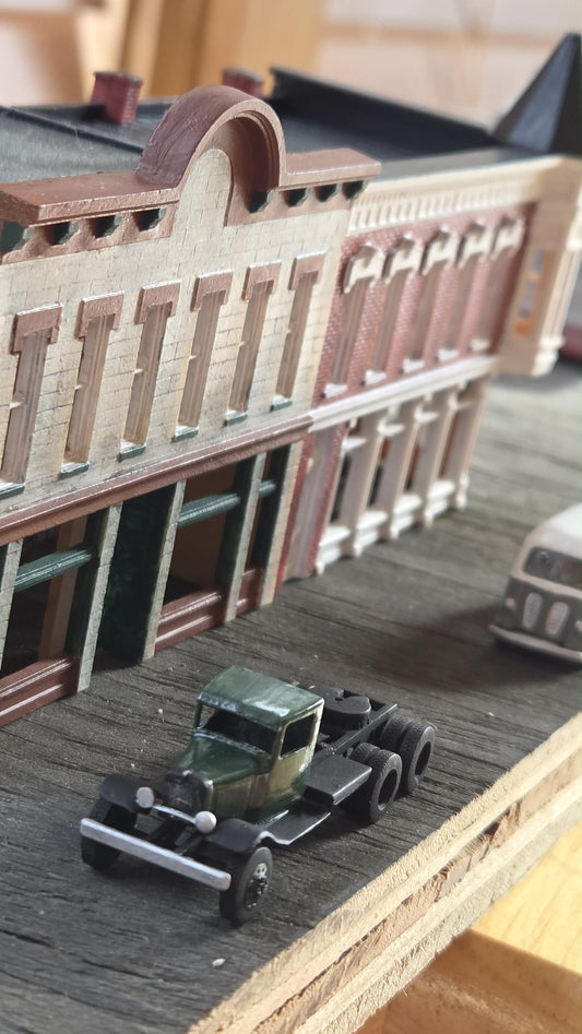 N scale 1932 Ford Box truck and tractor truck kit
